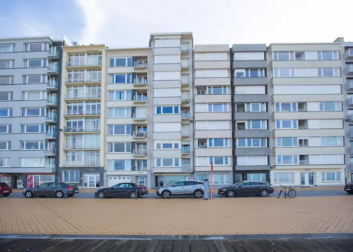 Spacious Apartment With Sea View