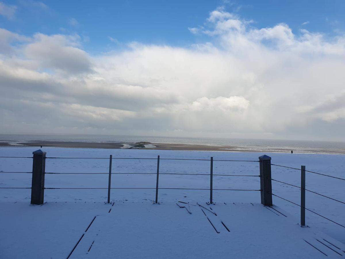 Spacious With Sea View Apartment Ostend