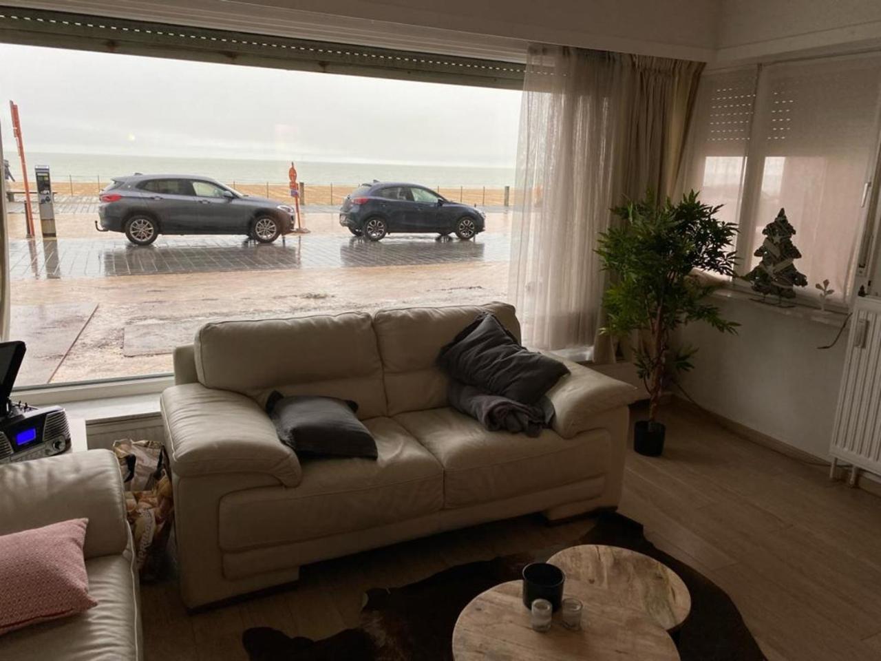 Apartment Spacious With Sea View